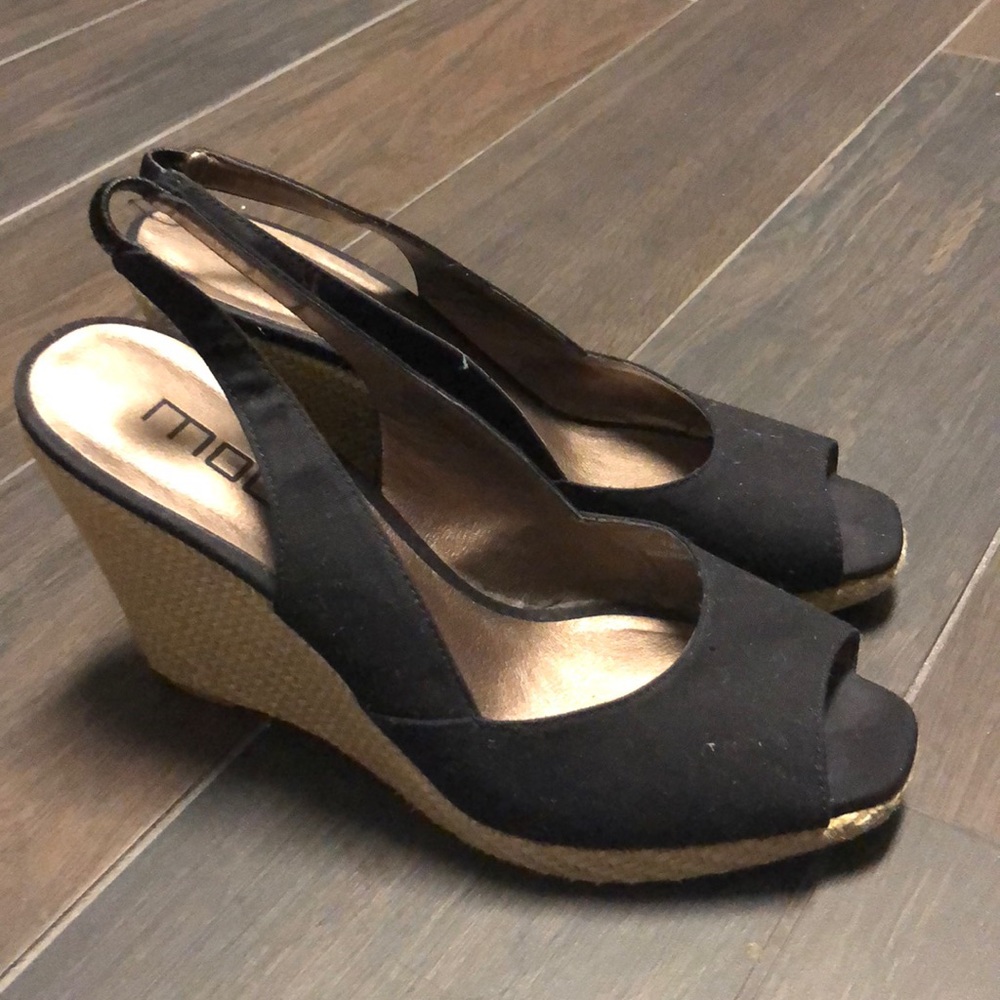 Black Espadrilles Moda